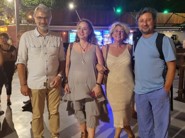 Beyaz Motosiklet Belgesel gösterim