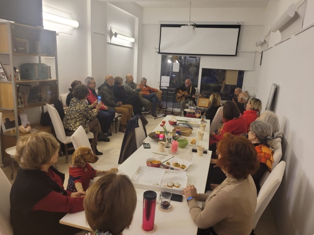 7cba8301-050e-46c0-adac-90e760ae00a8