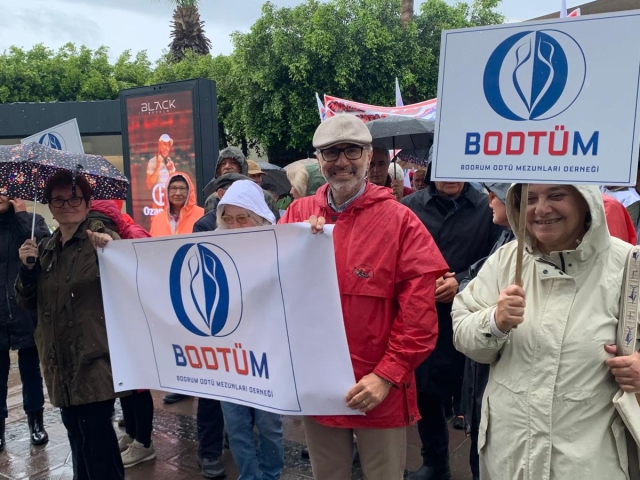 PHOTO-2025-05-01-13-00-43