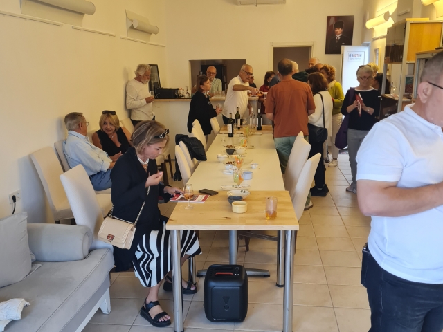 -Make=Samsung
-Model=Samsung Galaxy S20 FE
LensTaggerVer:1.7.6