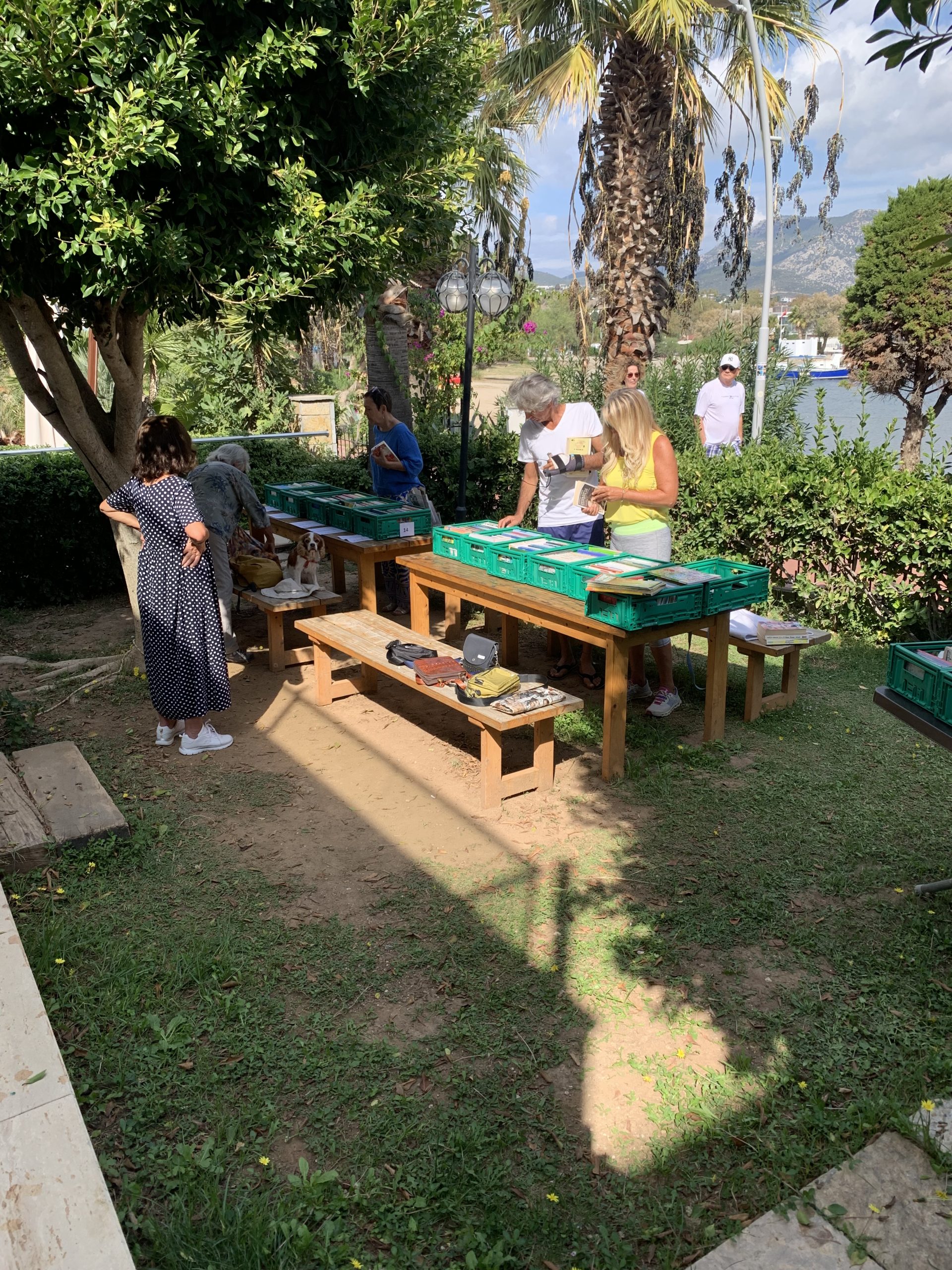 Burs Fonu Yararına 2. El Kitap Satışı  18.10.2025